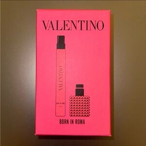 Valentino Born in Roma Fragrance Travel Set
